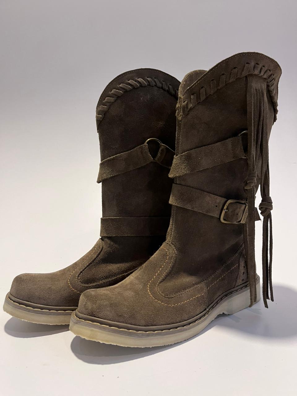 BOTA ANGIELINA