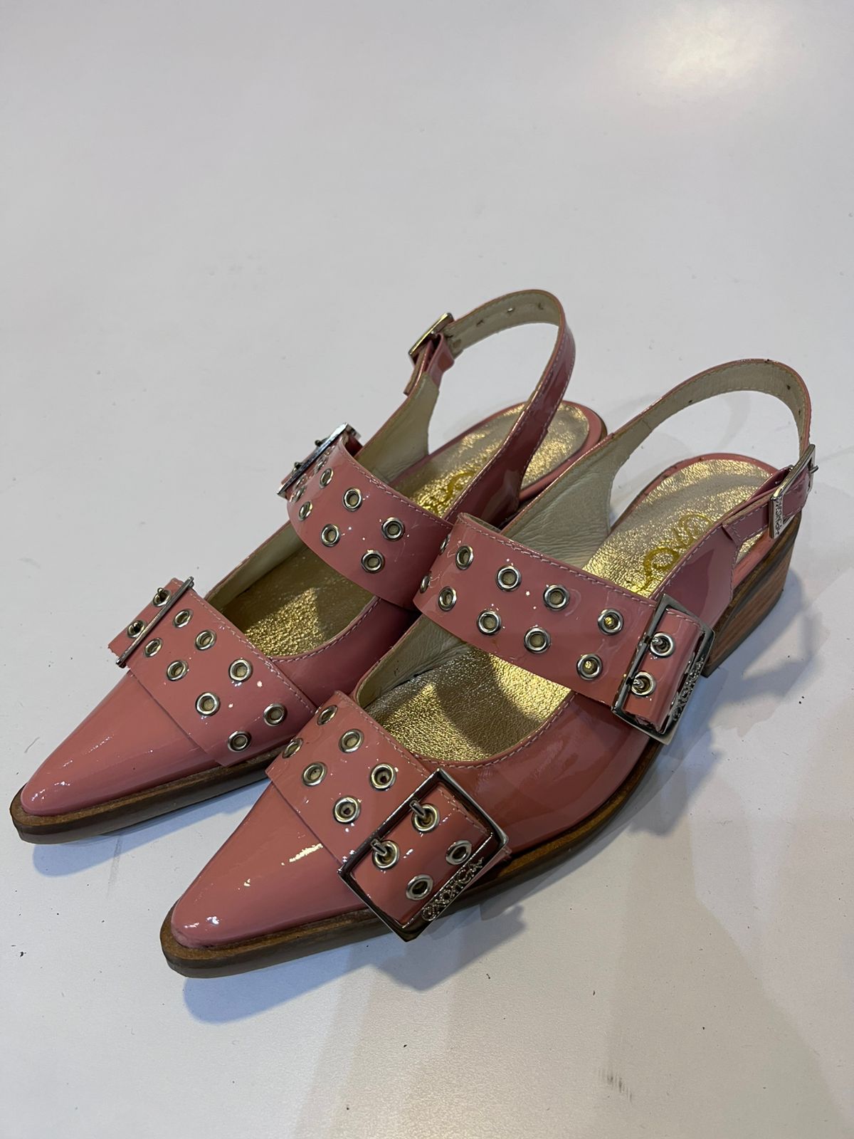 PUNTILLA LINDA PR25
