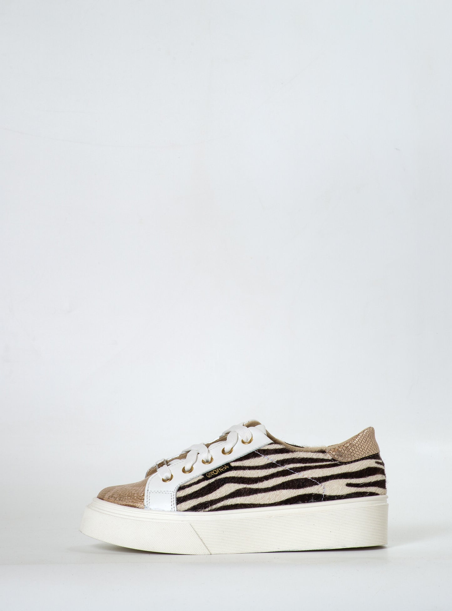 ZAPATILLA MARA INV26