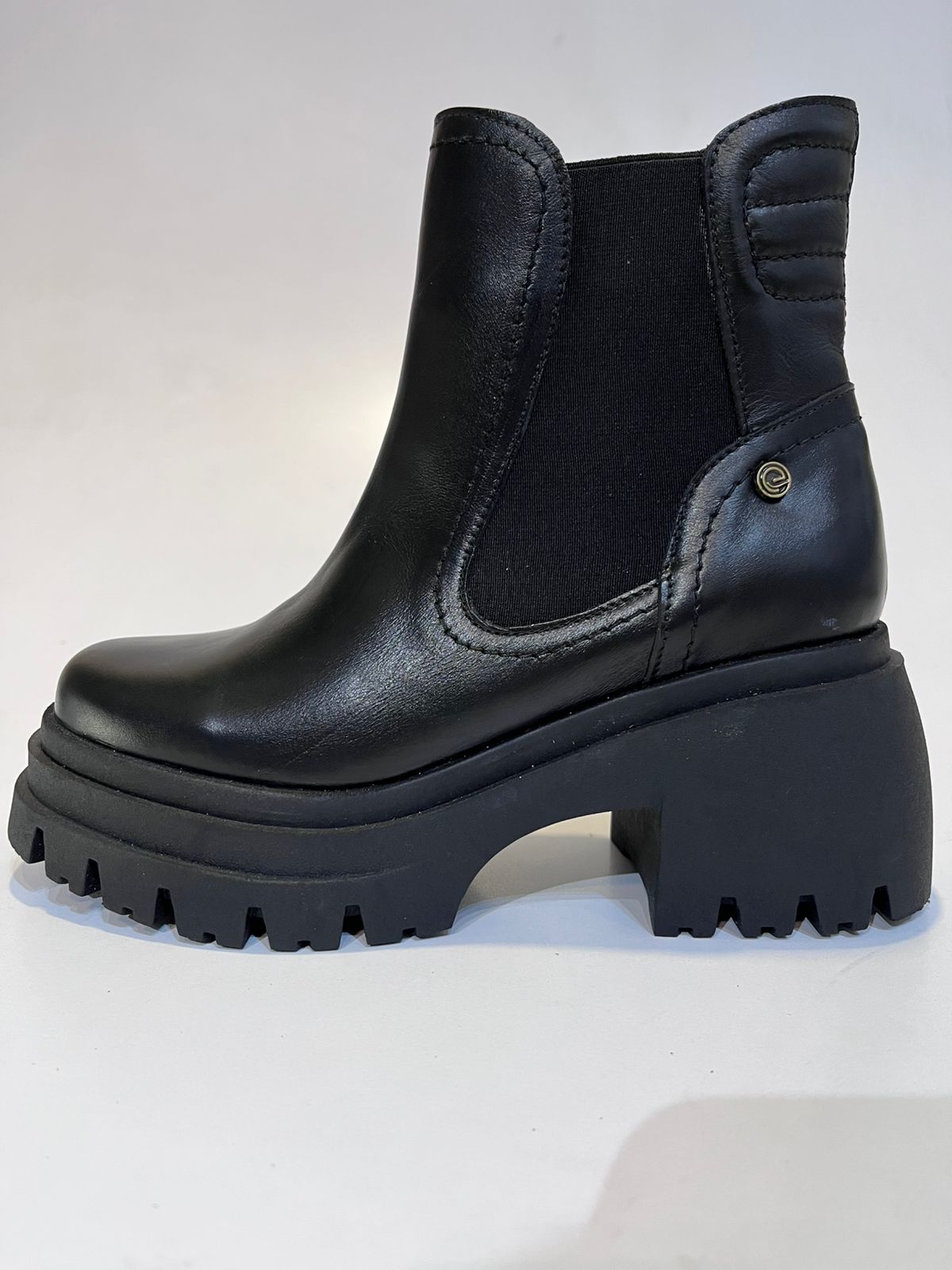 BOTIN MELINA