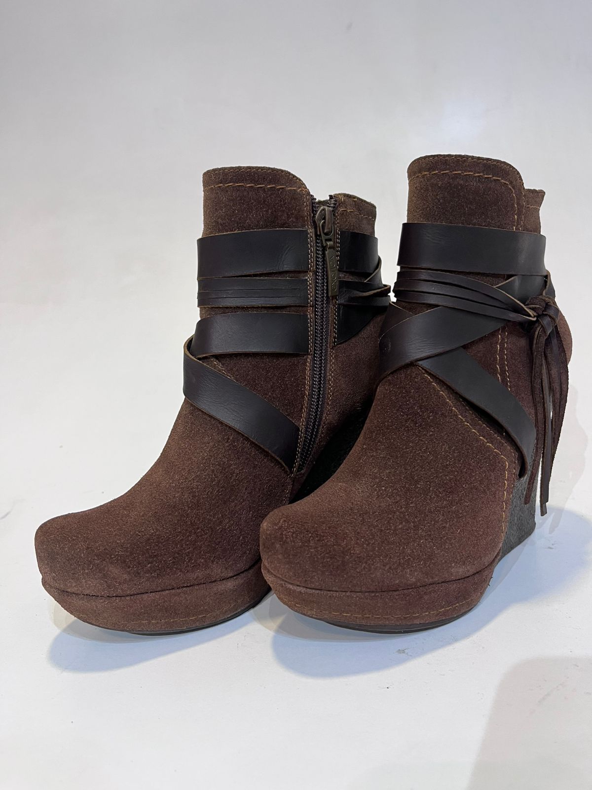 BOTIN MILEY