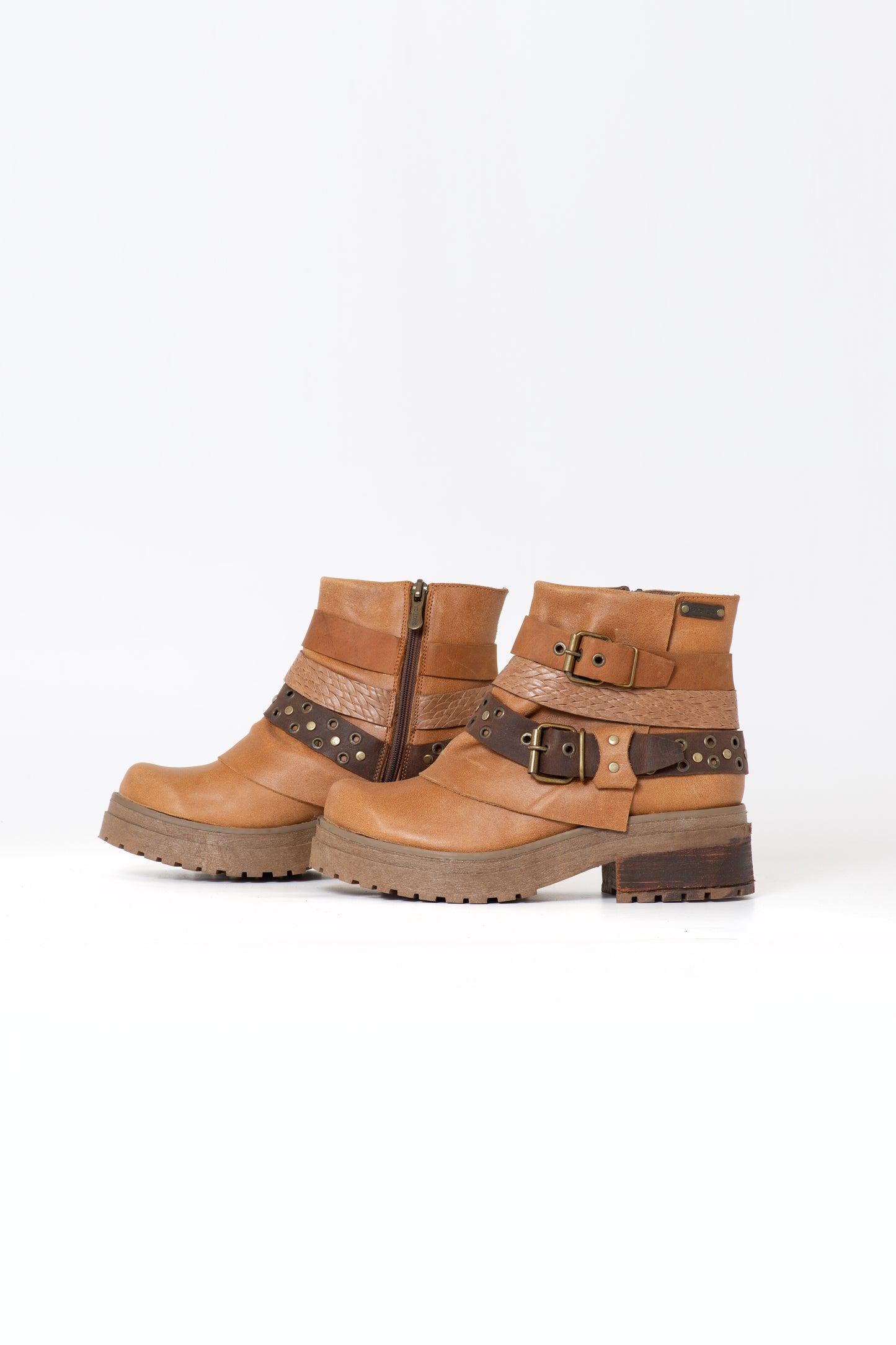BOTIN KIKI INV26