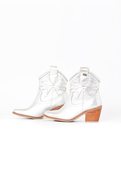 BOTIN SALLY INV26