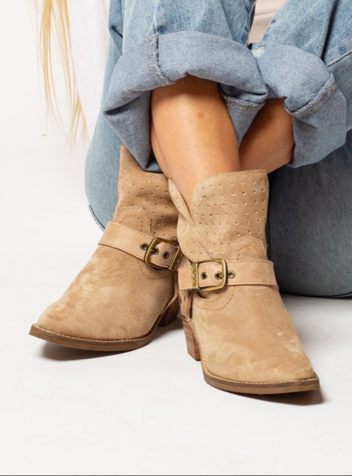 BOTIN ABRIL PR25