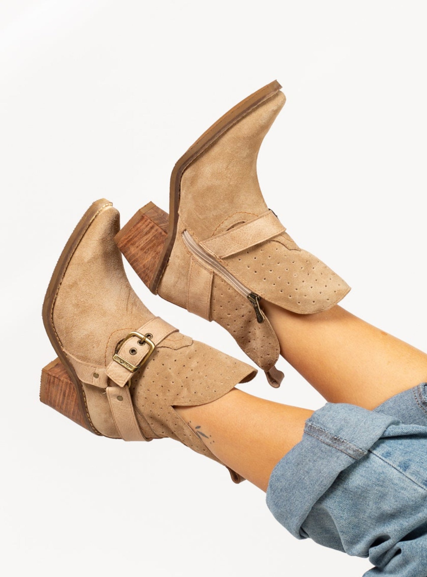 BOTIN ABRIL PR25