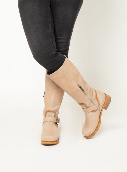 BOTA KAREN INV26