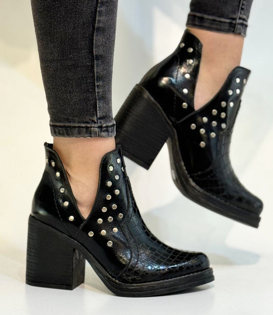 BOTIN LUCIA