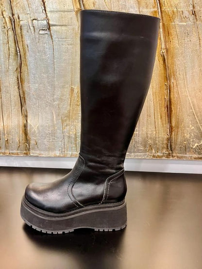 BOTA MIA