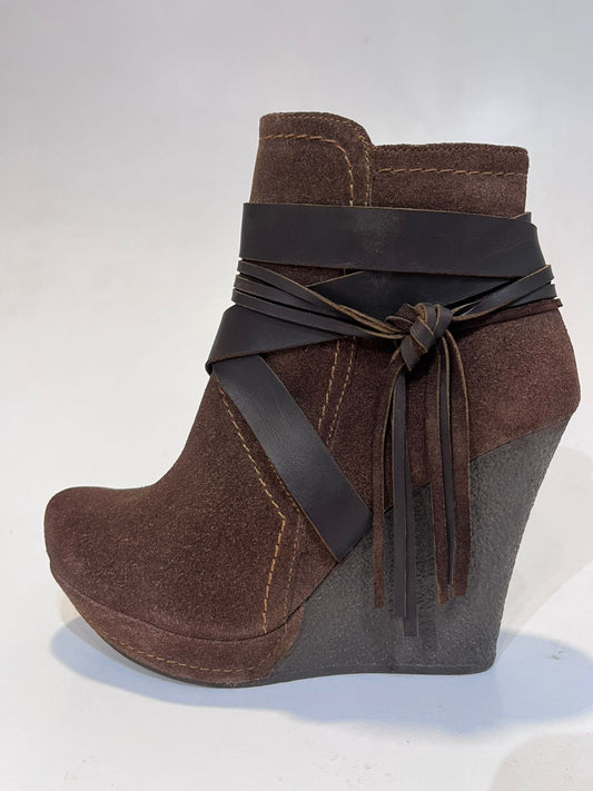 BOTIN MILEY