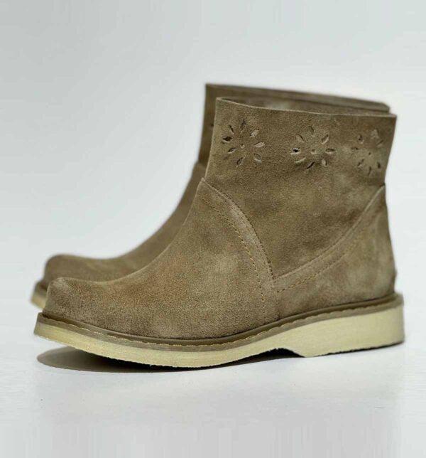 BOTIN OLIVIA