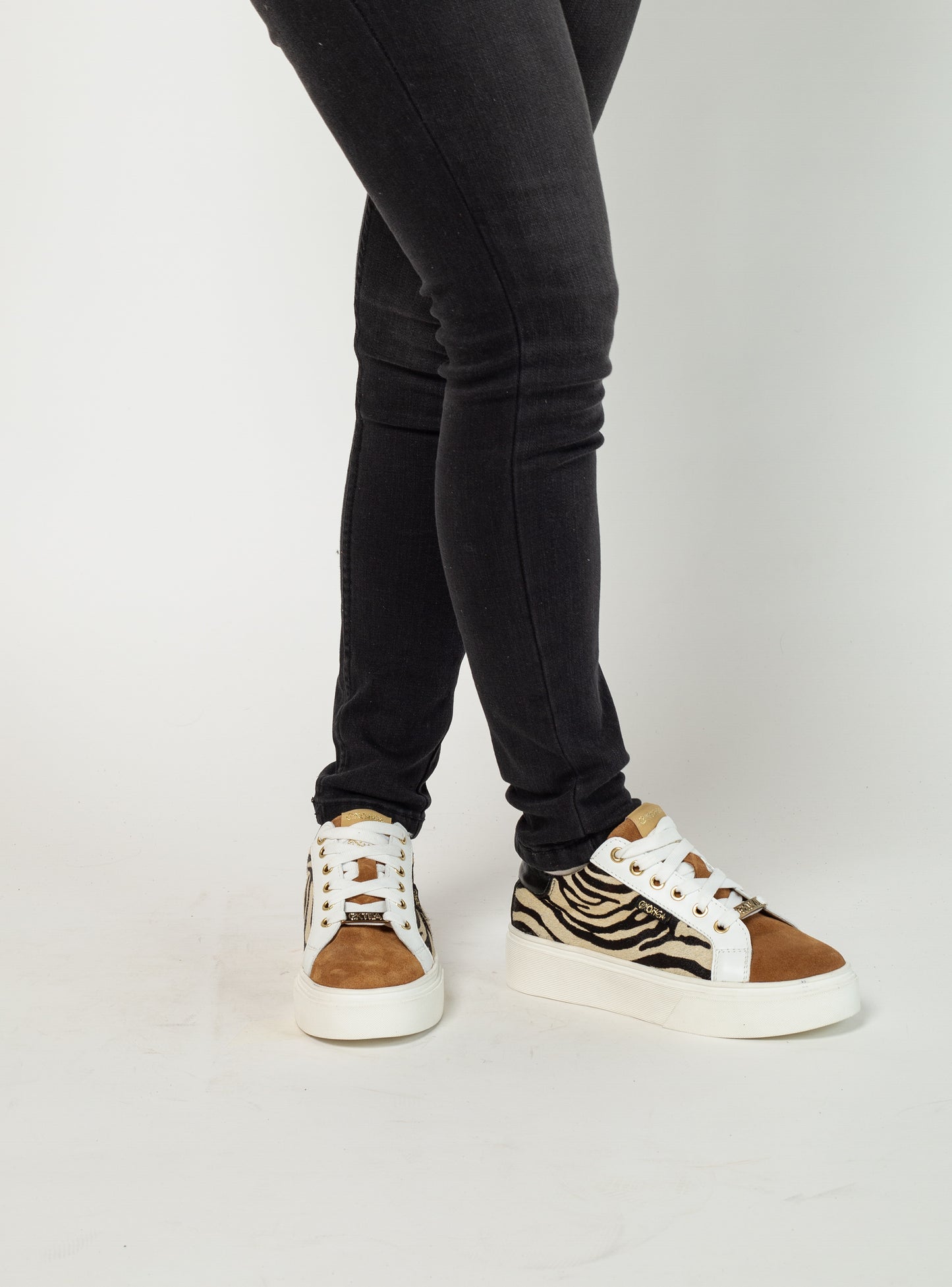 ZAPATILLA PIERA INV26