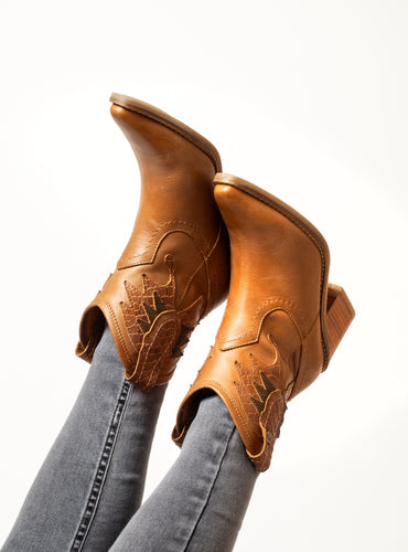 BOTIN SALLY INV26