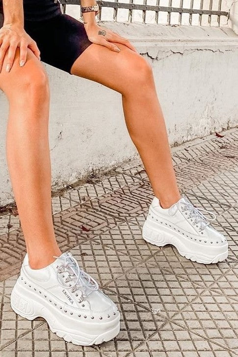 ZAPATILLA BLANCO TACHAS