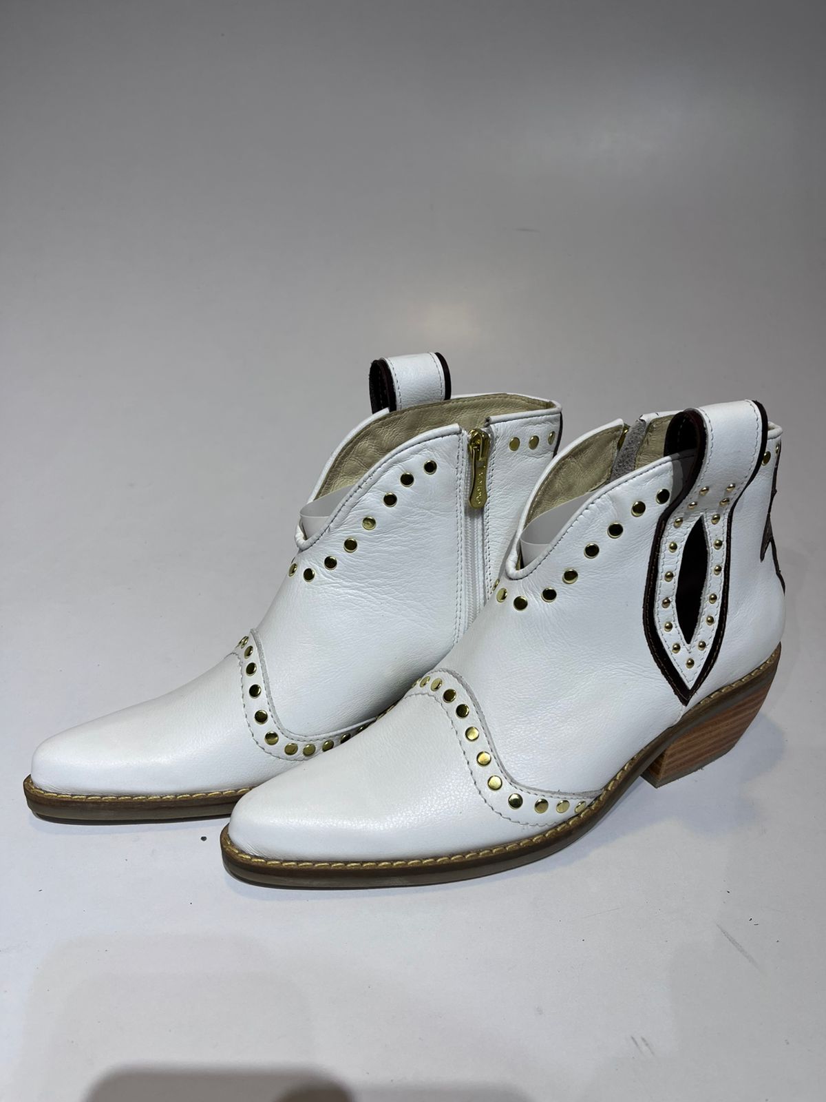 BOTIN CECILIA PR25