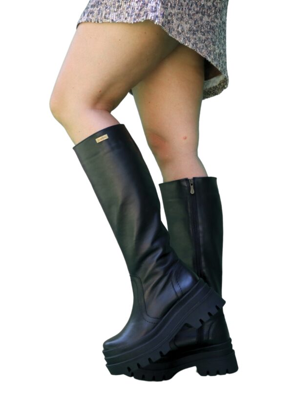 Bota LAURA / Negro 2437